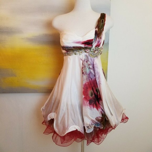 Terani Couture Dresses & Skirts - Terani Couture 1 shoulder embellished flounce dres